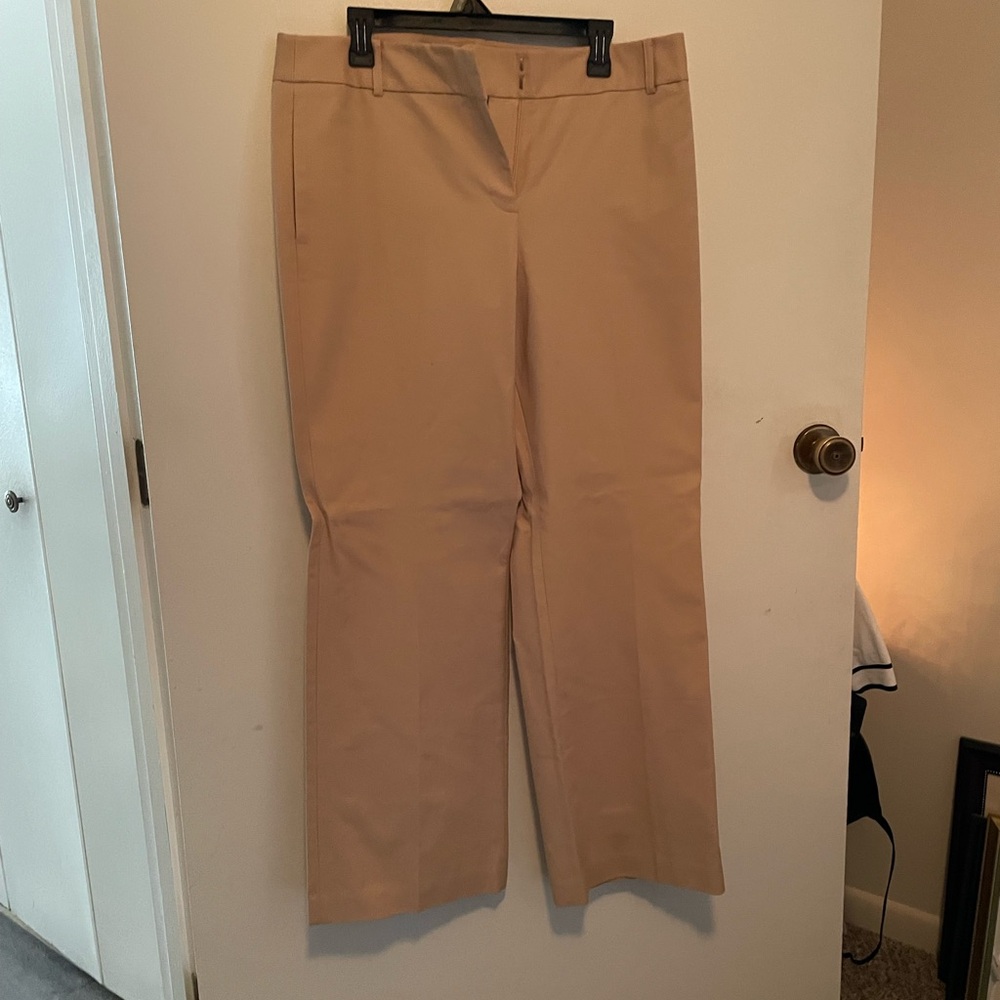 Ann Taylor. LOFT